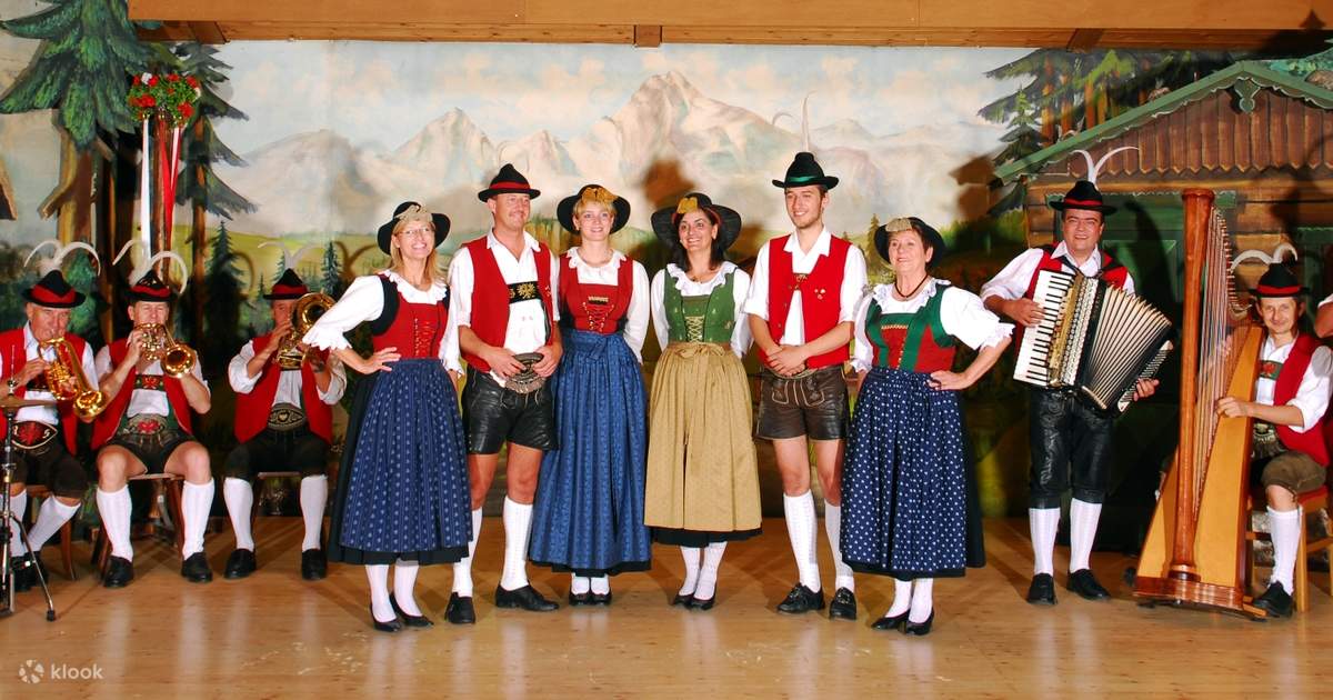 Tyrolean Evening Folk Show with Optional Dinner in Innsbruck, Austria